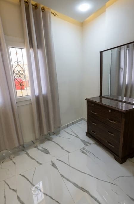 شقة فخمة (غرفة و صالون) — photo 4