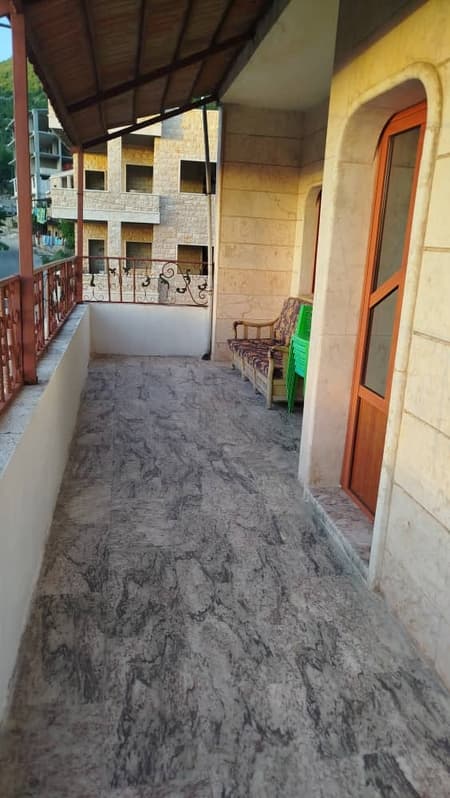 شقة ثلاث غرف و صالون مع اطلالة في صلنفة — photo 3
