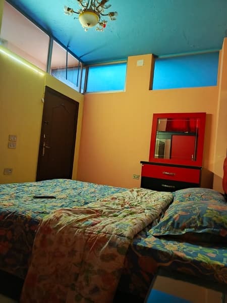شقة متوسطة (غرفة و صالون) - ( — photo 4